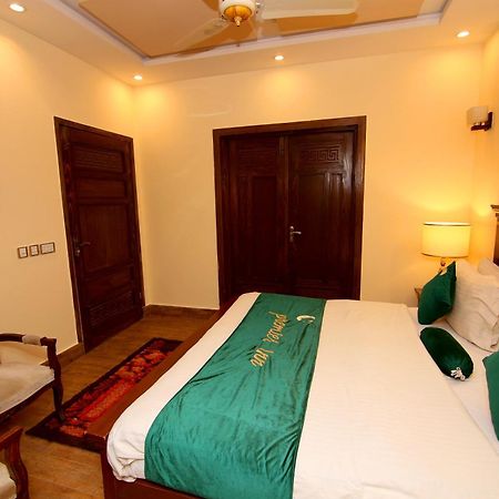 Hotel Premier Inn Johar Town Lahore Exterior foto