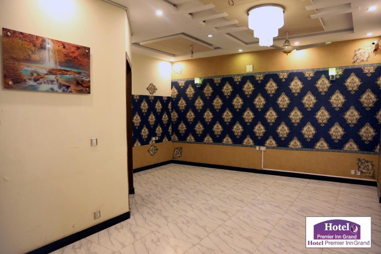 Hotel Premier Inn Johar Town Lahore Exterior foto