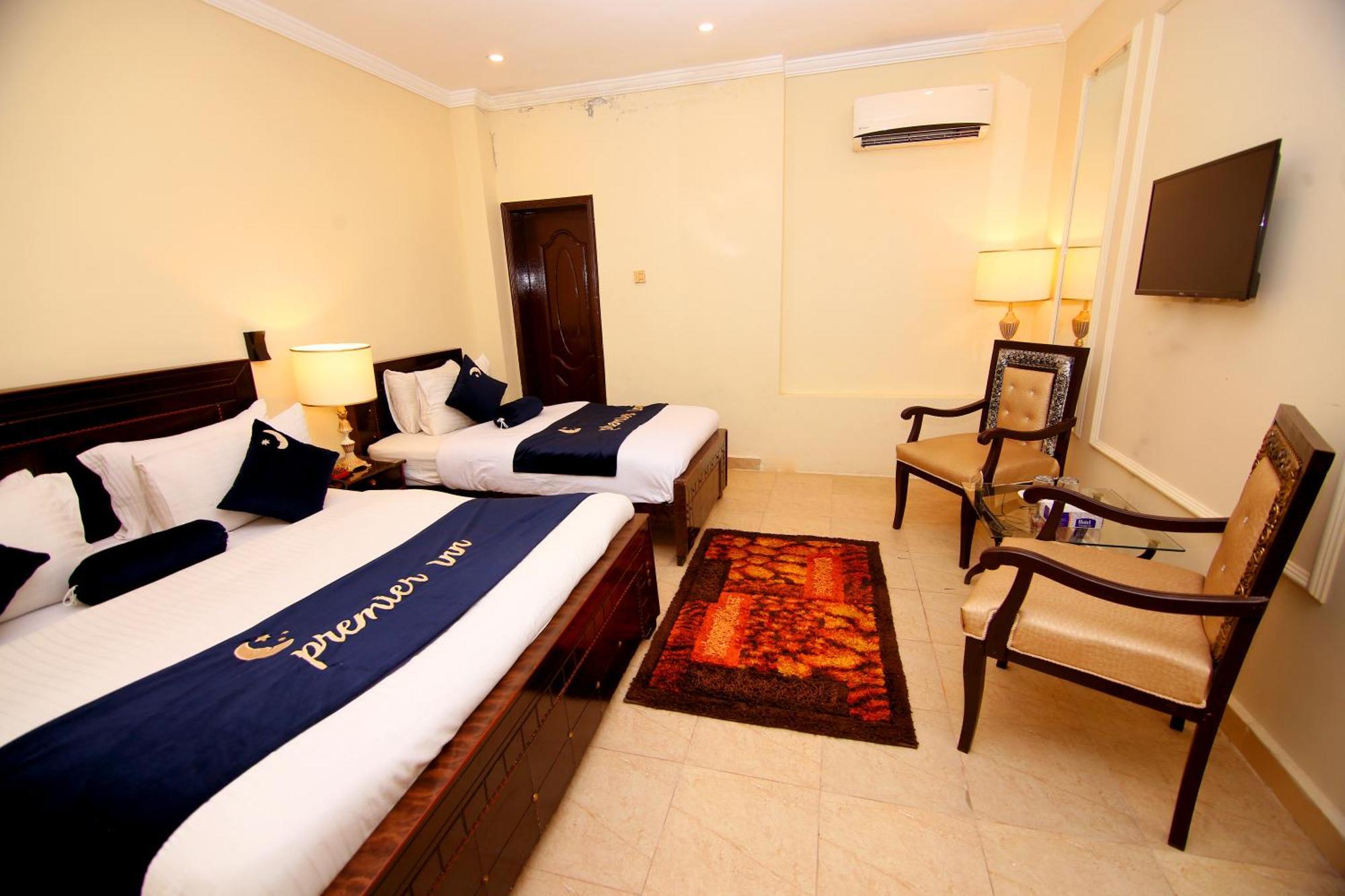 Hotel Premier Inn Johar Town Lahore Exterior foto