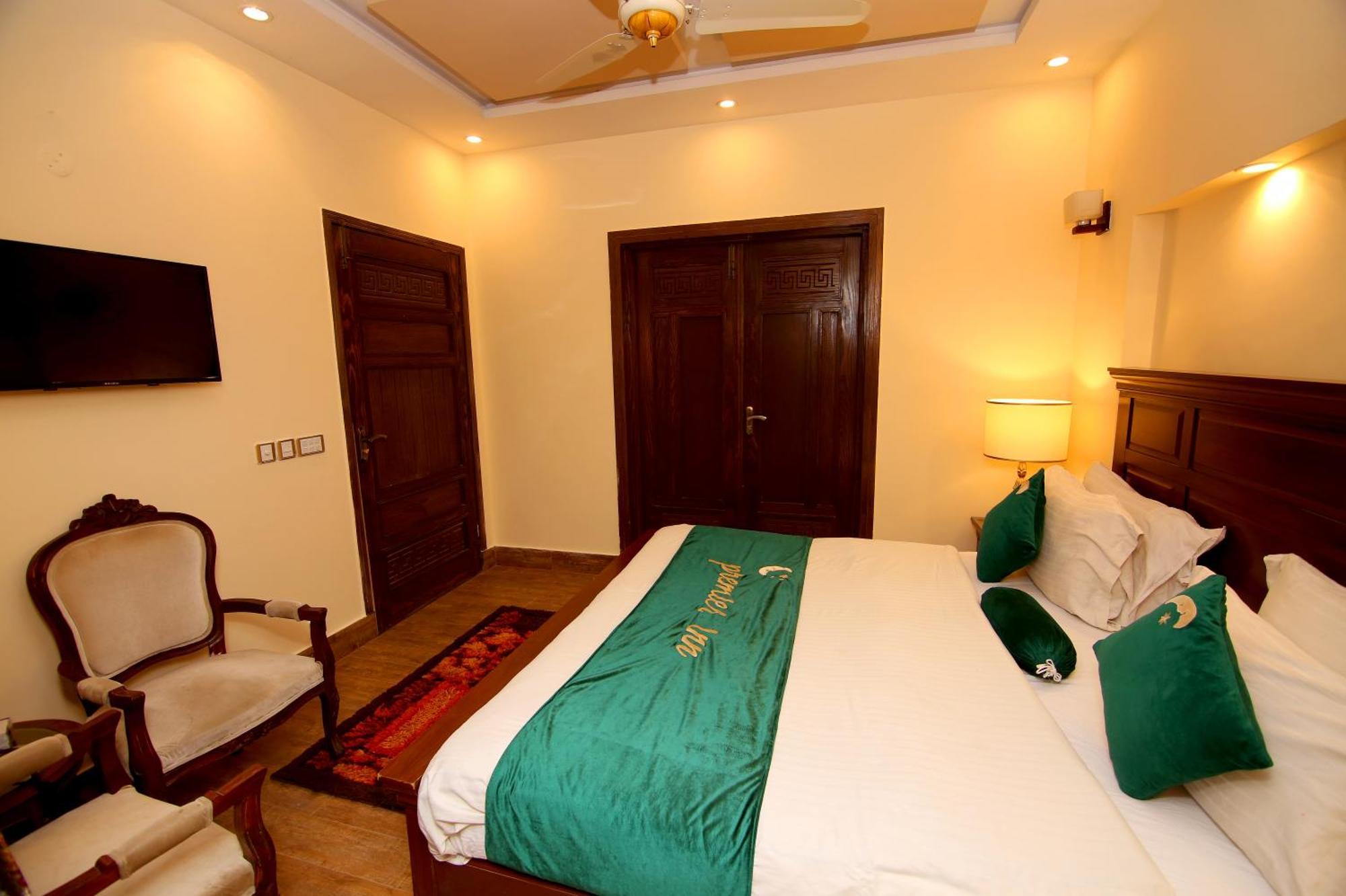 Hotel Premier Inn Johar Town Lahore Exterior foto